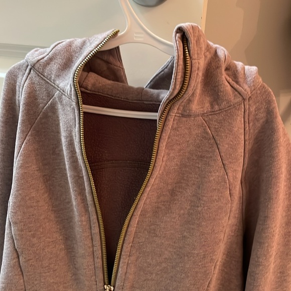 Lululemon Scuba - Picture 2 of 4